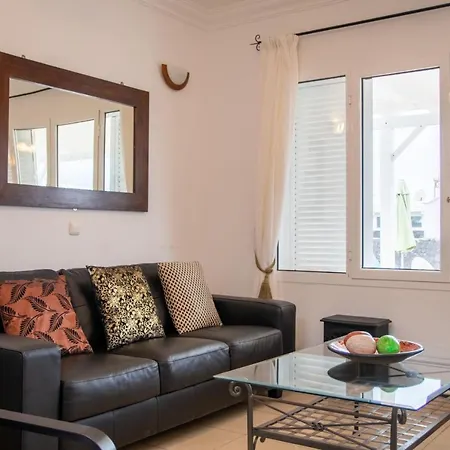 Stunning 4 Bedroom In Prime Location וילה פלאיה בלנקה