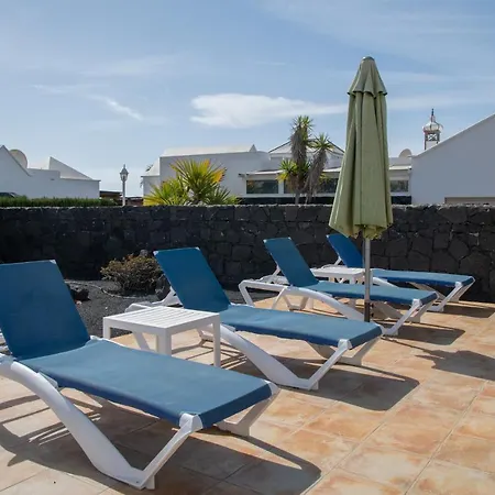 Stunning 4 Bedroom In Prime Location וילה *